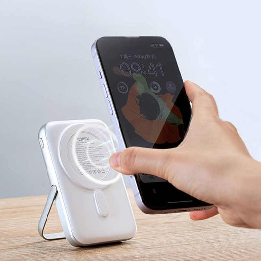 Portable Magnetic Wireless Power Bank - PD20W Fast Charge