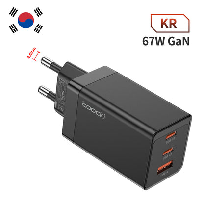 67W Pole Charger Gallium Nitride Three-port Fast Charging Charger in black with three USB outputs.